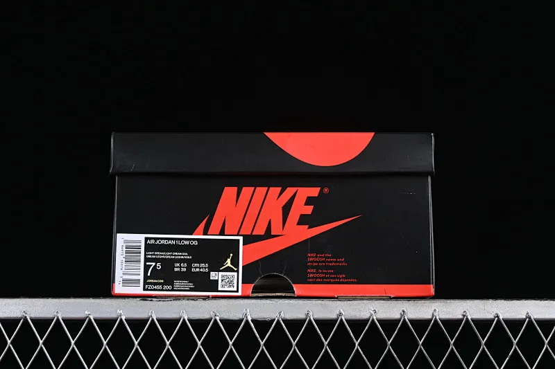 All categories Air Jordan Jordan series basketball shoes Air Jordan 1 Low pure original CP3 x Air Jordan 1 AJ1 Joe 1 embossed white low-top cultural casual sneakers FZ0455-200